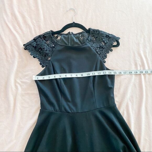 Lulu’s You're a Flirt Black Crochet Lace Skater Dress in Black Small - Picture 3 of 9